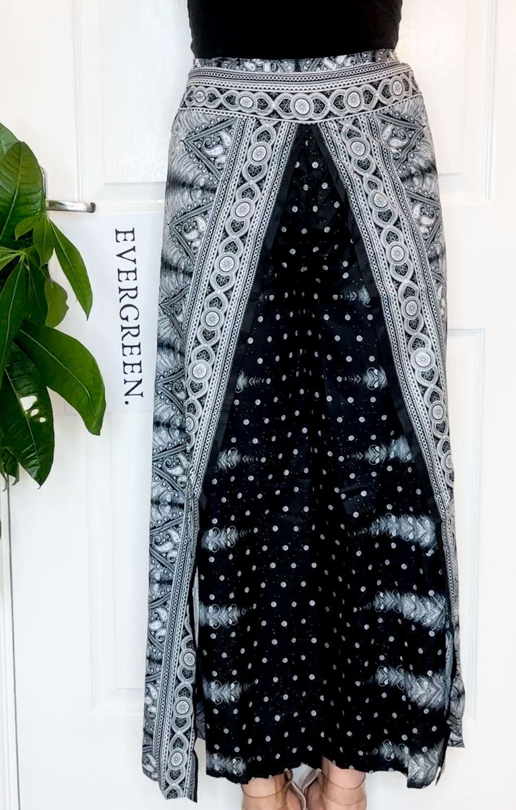 Black & White Ornate Print Wrap Trousers Skirt