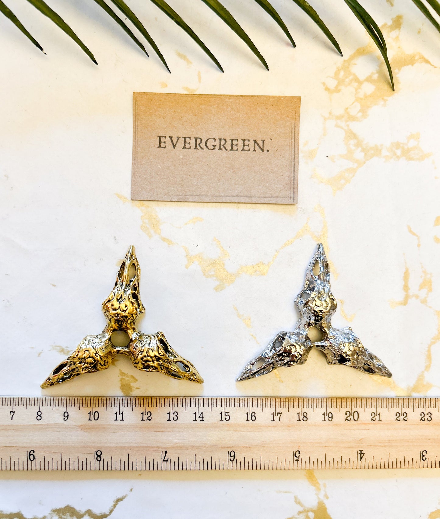 Bird / Crow Skull Crystal Ball Holder - Silver / Gold