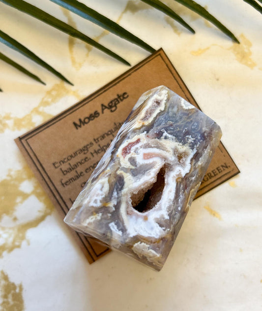 Moss Agate Crystal Carving - Tranquility, Balance & Recovery