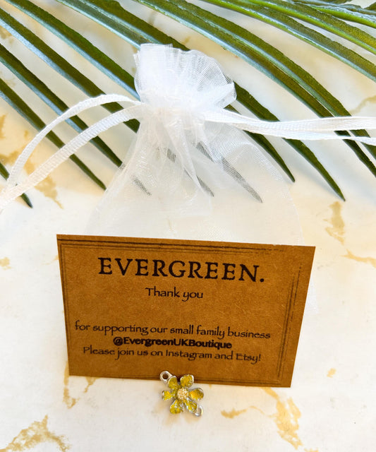 Flower / Floral / Daisy Pendant / Charm - Variety Of Chains Available!