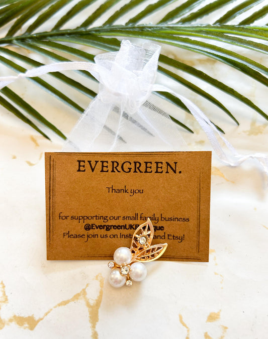 Faux Pearl & Rhinestone Floral Charm - Jewellery / Wedding / Nature