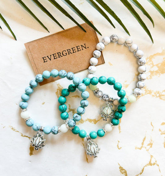 Crystal & Glow In The Darker Beaded Lotus Flower Bracelet - Turquoise / Howlite