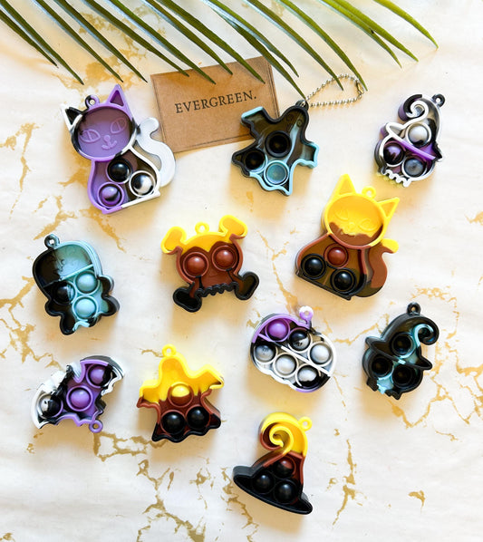 Halloween Fidget Popper Keychain Stress / Anxiety Relief - Monster / Cat / Ghost / Witch / Bat / Pumpkin / Skull