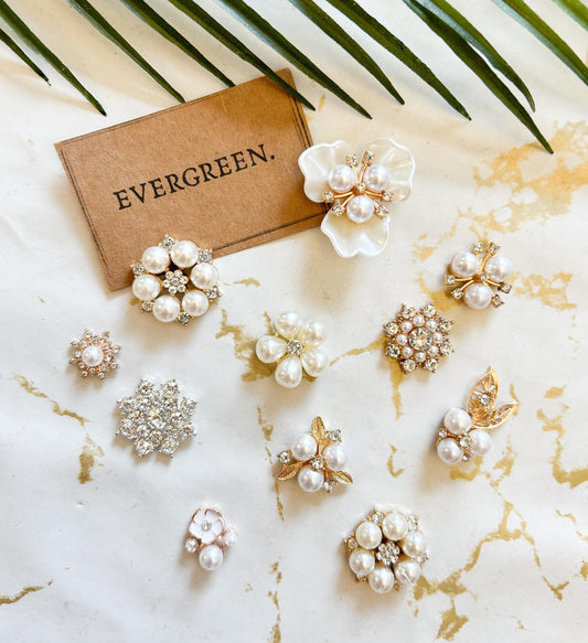 Faux Pearl & Rhinestone Floral Charm - Jewellery / Wedding / Nature